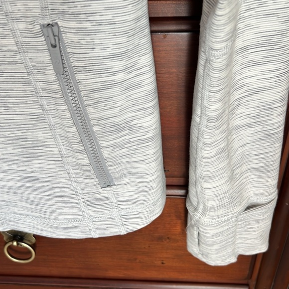 Lululemon Define Jacket Size 6 Wee Are From Space Nimbus Battleship - Picture 5 of 9